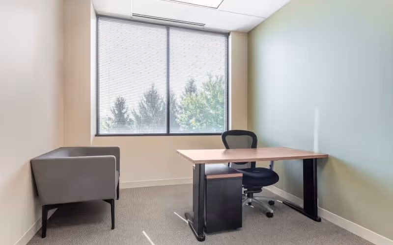 4320 Winfield Road Canterra Development, Warrenville, 50 DESKS 4320 Winfield Road Canterra Development, Warrenville image 1