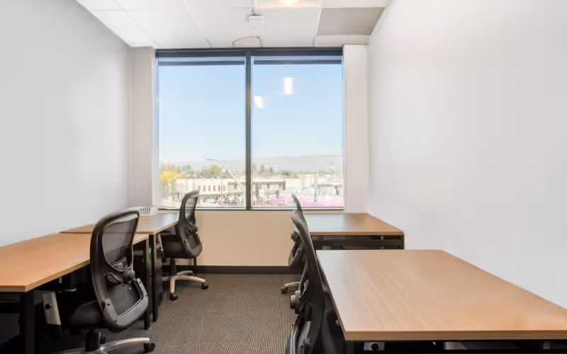 4100 W Alameda Ave, Burbank, 1 DESK 4100 W Alameda Ave, Burbank image 1