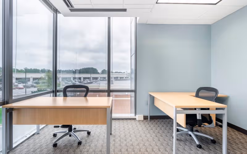 1829 Reisterstown Rd, Pikesville, 50 DESKS 1829 Reisterstown Rd, Pikesville image 1