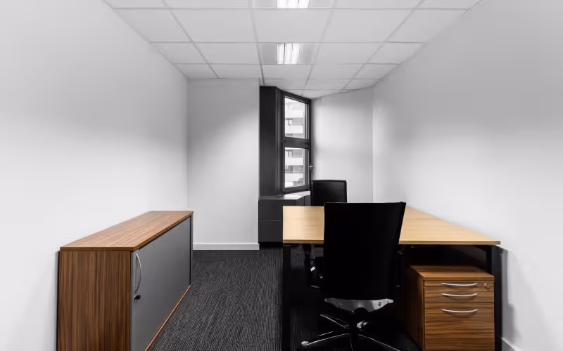 14 Baarerstrasse, ZUG, 50 DESKS 14 Baarerstrasse, ZUG image 1