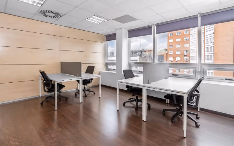 39 Calle De Maria De Molina, Madrid, 50 DESKS 39 Calle De Maria De Molina, Madrid image 1