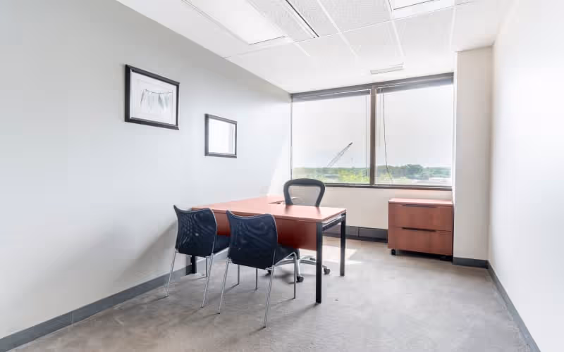707 Skokie Blvd, Northbrook image 1