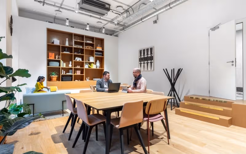 Rue Des Poissonniers 13, Brussels, 50 DESKS Rue Des Poissonniers 13, Brussels image 1
