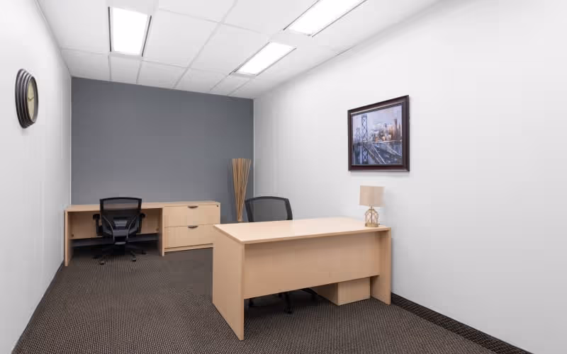 2 Robert Speck Parkway, Mississauga, 50 DESKS 2 Robert Speck Parkway, Mississauga image 1