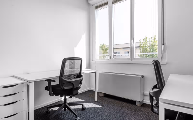 Via Uberto Visconti Di Modrone 15, Milan, 50 DESKS Via Uberto Visconti Di Modrone 15, Milan image 1