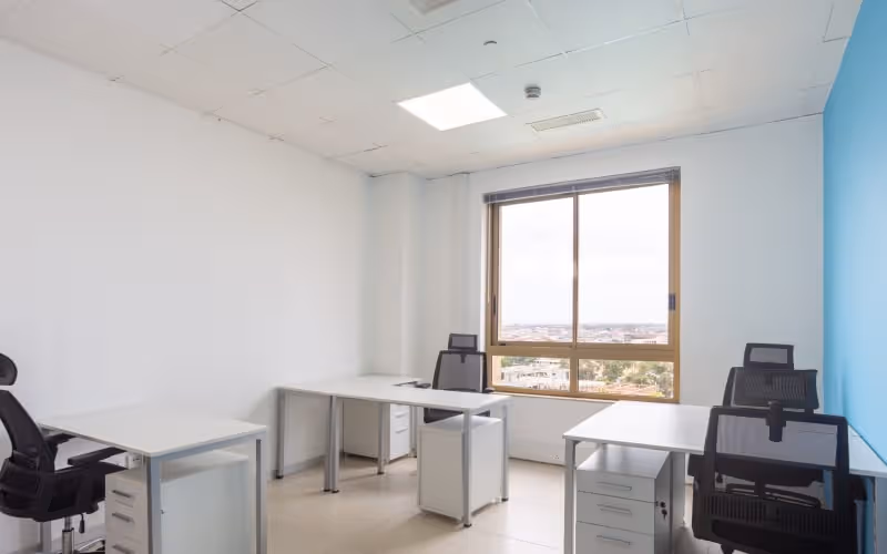 Independence Avenue Ridge Movenpick Ambassador Hotel, Accra image 1