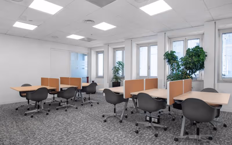 Via Vincenzo Bellini 22, Rome, 50 DESKS Via Vincenzo Bellini 22, Rome image 1