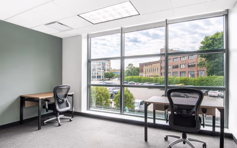 529 Main Street, Charlestown, 50 DESKS 529 Main Street, Charlestown image 1