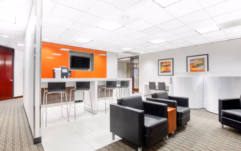 1050 Sw 6th Ave, Portland, 50 DESKS 1050 Sw 6th Ave, Portland image 1