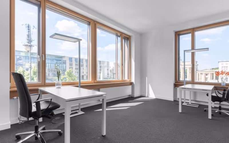 4a Pariser Platz, Berlin, 50 DESKS 4a Pariser Platz, Berlin image 1
