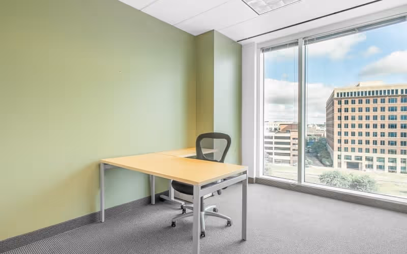 15455 Dallas Parkway, Addison, 50 DESKS 15455 Dallas Parkway, Addison image 1