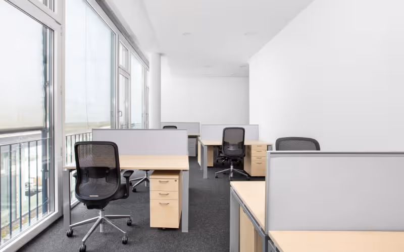 549 Badenerstrasse, Zurich, 50 DESKS 549 Badenerstrasse, Zurich image 1