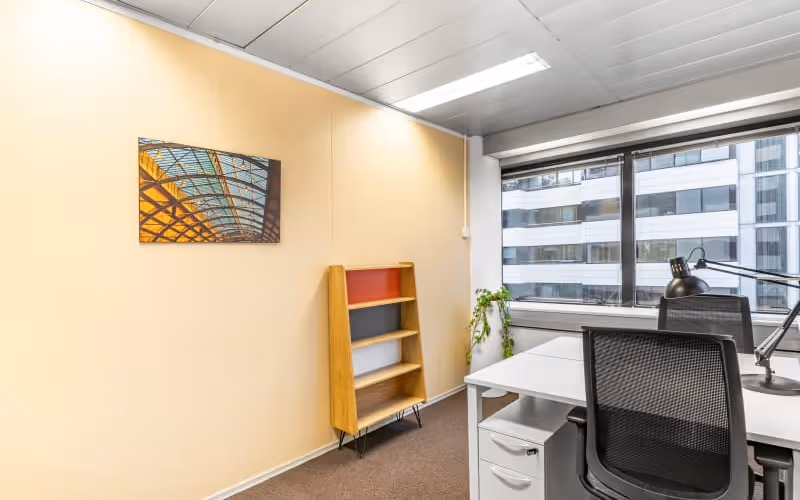 21 Avenue Georges Pompidou, Lyon, 50 DESKS 21 Avenue Georges Pompidou, Lyon image 1