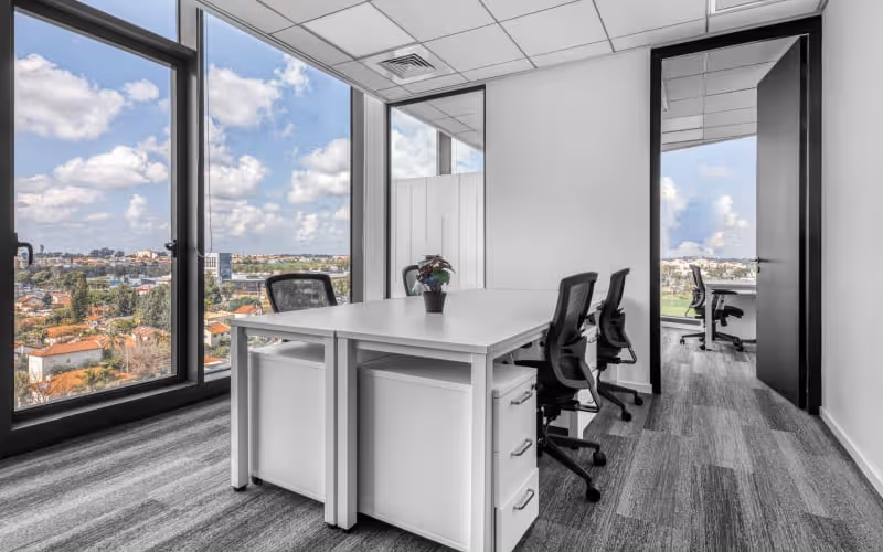 Atir Yeda 1 St, Kfar Saba image 1