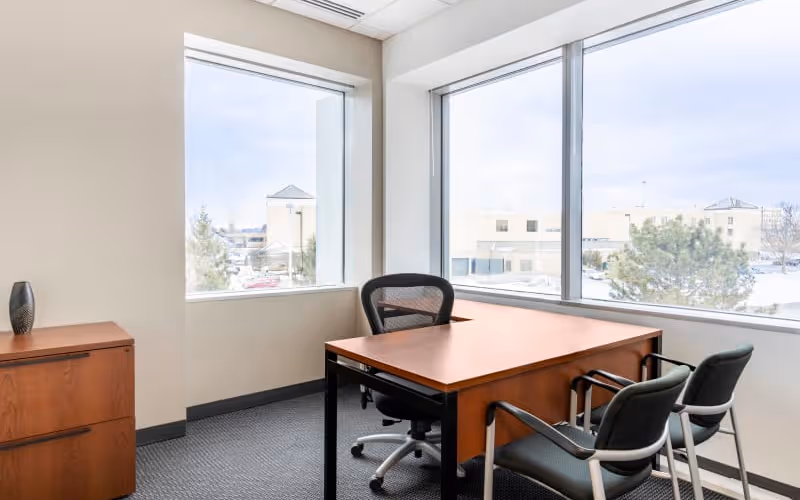 2000 Auburn Dr, Beachwood, 50 DESKS 2000 Auburn Dr, Beachwood image 1