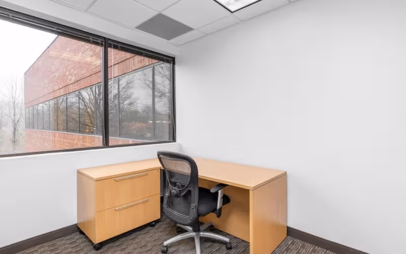 100 Horizon Center Boulevard Edgebrook, Hamilton Township, 50 DESKS 100 Horizon Center Boulevard Edgebrook, Hamilton Township image 1