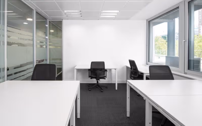 93 Paseo De La Castellana, Madrid, 50 DESKS 93 Paseo De La Castellana, Madrid image 1