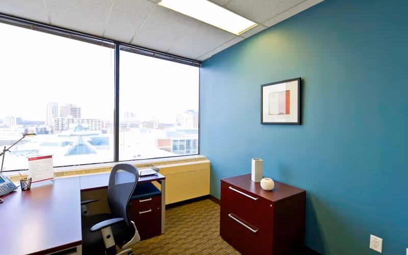 380 Wellington St, London, 50 DESKS 380 Wellington St, London image 1
