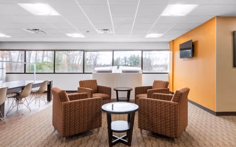 360 Bloomfield Avenue, Windsor, 50 DESKS 360 Bloomfield Avenue, Windsor image 1