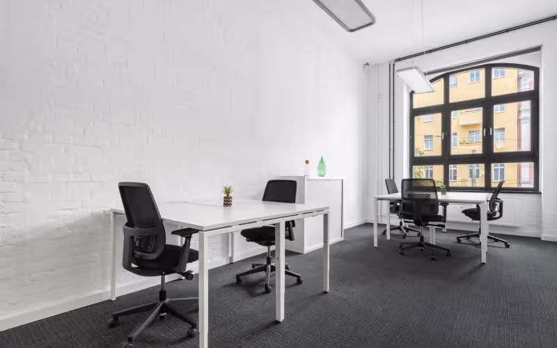63 Edisonstrasse, Berlin, 50 DESKS 63 Edisonstrasse, Berlin image 1