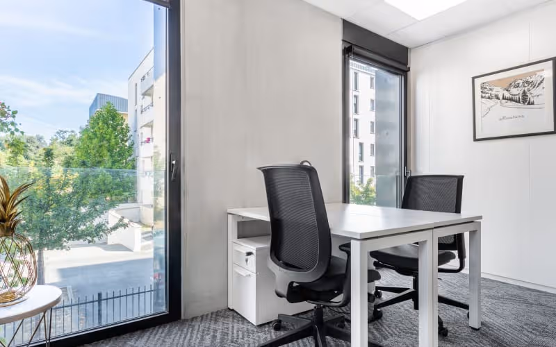 5 Avenue Pierre-georges Latecoere, Ramonville-saint-agne, 50 DESKS 5 Avenue Pierre-georges Latecoere, Ramonville-saint-agne image 1