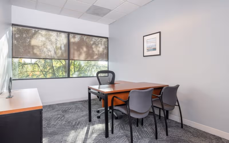 5 Centerpointe Drive, Lake Oswego, 50 DESKS 5 Centerpointe Drive, Lake Oswego image 1