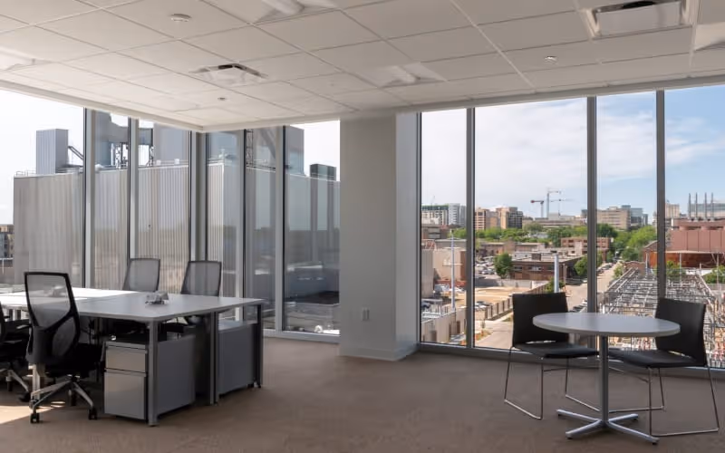 811 East Washington Avenue, Madison, 50 DESKS 811 East Washington Avenue, Madison image 1