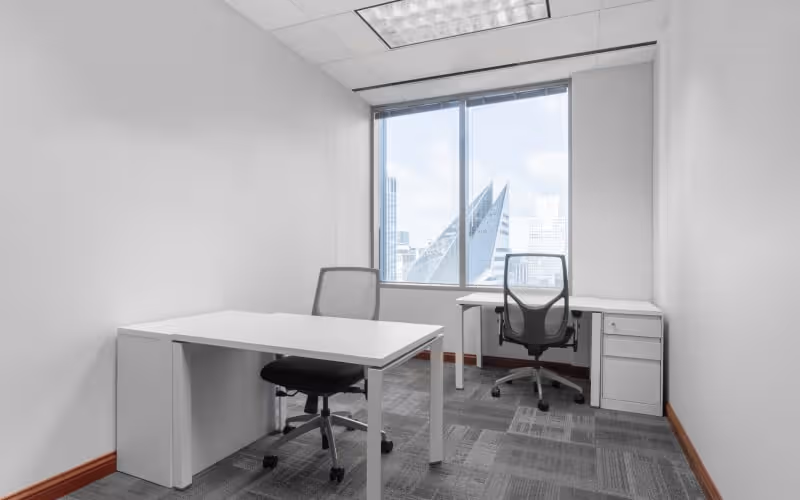 180 N Stetson Ave, Chicago, 50 DESKS 180 N Stetson Ave, Chicago image 1