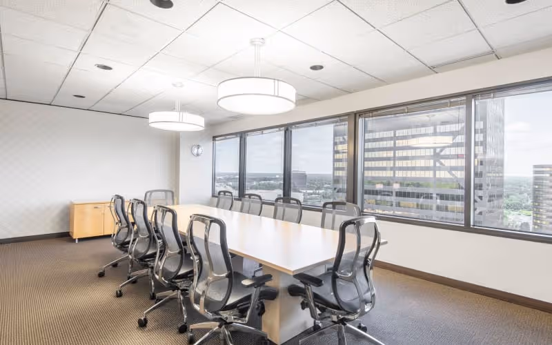 2000 Town Center, Southfield, 50 DESKS 2000 Town Center, Southfield image 1