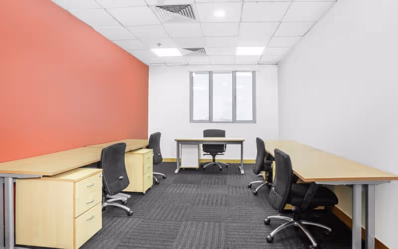 10/11 Dr Radhakrishnan Salai, Chennai, 50 DESKS 10/11 Dr Radhakrishnan Salai, Chennai image 1