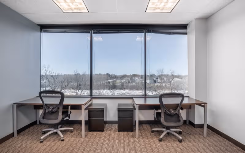 N19 W24400 Riverwood Dr, Waukesha, 50 DESKS N19 W24400 Riverwood Dr, Waukesha image 1