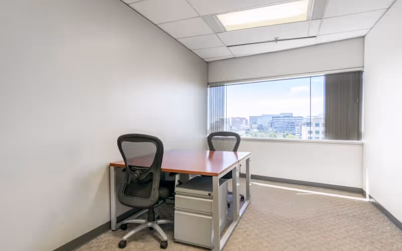 5050 Quorum Dr, Addison image 1