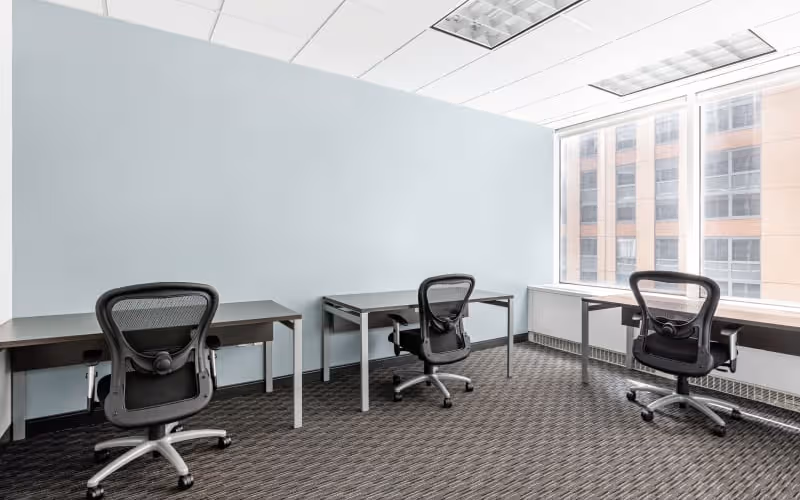 104 W 40th St, New York, 1 DESK 104 W 40th St, New York image 1