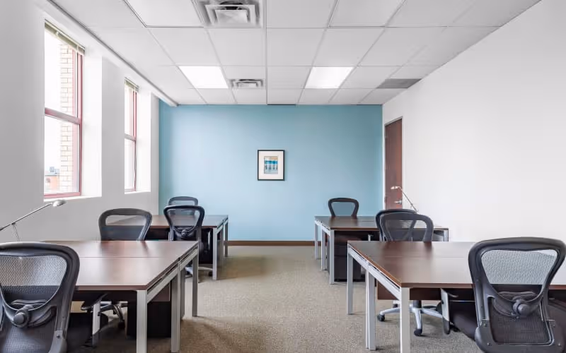 333 Alabama St, Indianapolis, 50 DESKS 333 Alabama St, Indianapolis image 1