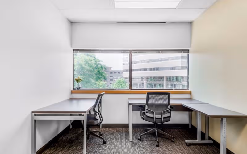 125 Cambridge Park Drive, Cambridge, 50 DESKS 125 Cambridge Park Drive, Cambridge image 1