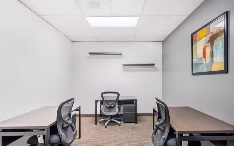 1341 W Mockingbird Lane, Dallas, 50 DESKS 1341 W Mockingbird Lane, Dallas image 1