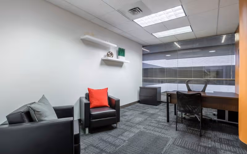 101 Eisenhower Pkwy, Roseland, 50 DESKS 101 Eisenhower Pkwy, Roseland image 1