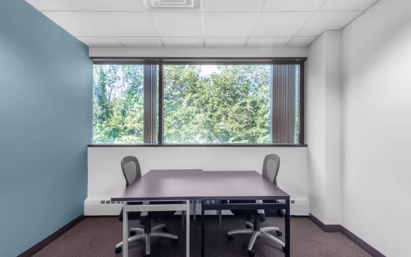 3200 Greenfield Road, Dearborn, 50 DESKS 3200 Greenfield Road, Dearborn image 1