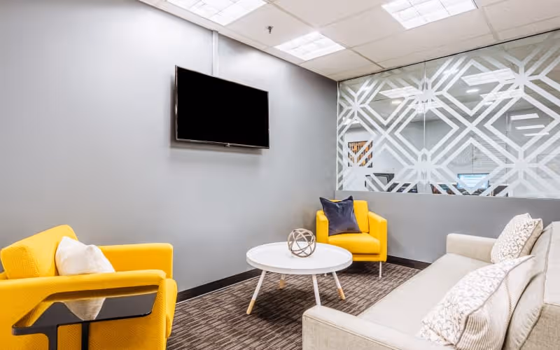 1655 Fort Myer Dr, Arlington, 50 DESKS 1655 Fort Myer Dr, Arlington image 1