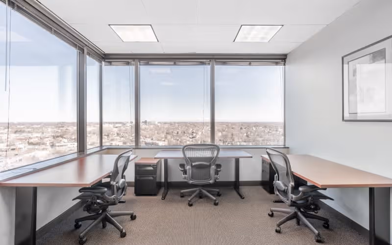 1600 Golf Rd, Rolling Meadows, 50 DESKS 1600 Golf Rd, Rolling Meadows image 1
