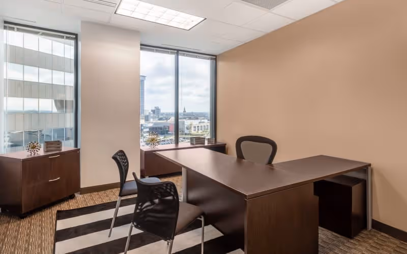 1615 Poydras Street, New Orleans, 50 DESKS 1615 Poydras Street, New Orleans image 1