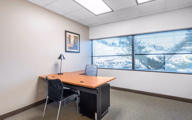 250 Pehle Avenue, Saddle Brook, 50 DESKS 250 Pehle Avenue, Saddle Brook image 1