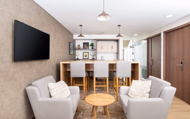 11A-44 Carrera 43a, Medellin image 1