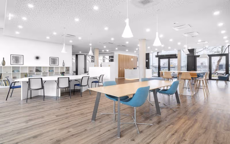 280 Flinders Street Dupe, Townsville image 1