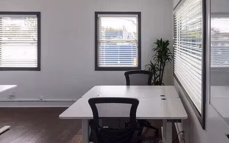 2219 Main St, Santa Monica, 1 DESK 2219 Main St, Santa Monica image 1