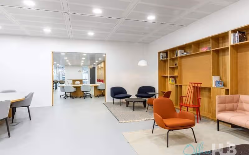 566 Chiswick High Street, London, 50 DESKS 566 Chiswick High Street, London image 1