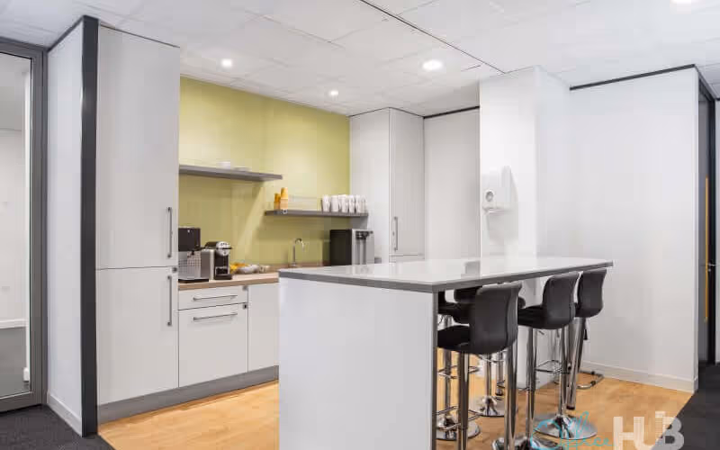 239 Kensington High Street, London, 50 DESKS 239 Kensington High Street, London image 1