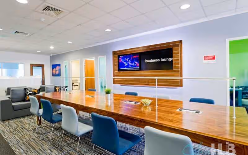 Fort Kinnaird Retail Park, Edinburgh, 50 DESKS Fort Kinnaird Retail Park, Edinburgh image 1