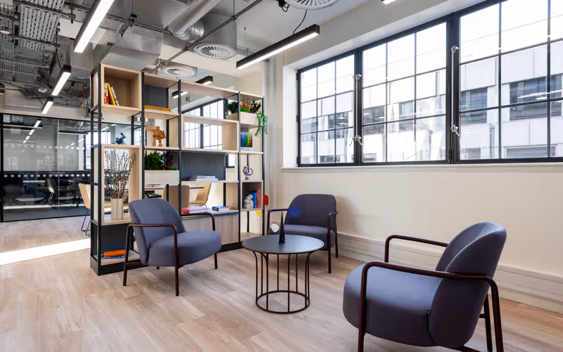 120 Cannon Street, Greater London, 300 DESKS 120 Cannon Street, Greater London image 1