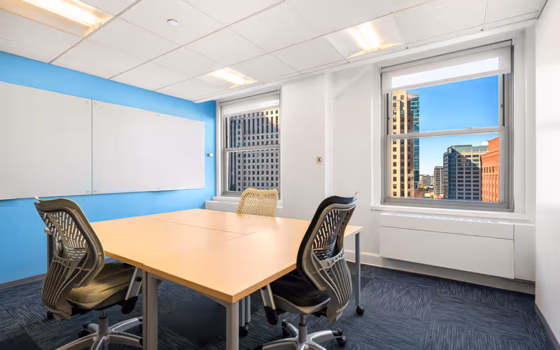 20 North Wacker Drive, Chicago, 18 DESKS 20 North Wacker Drive, Chicago image 1